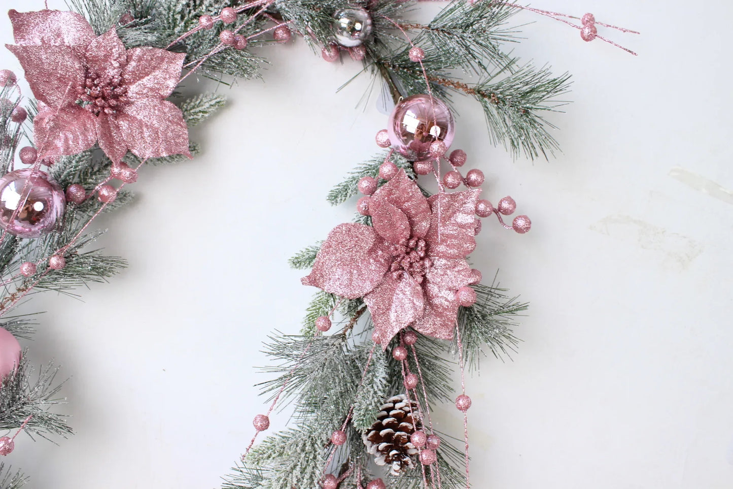 New Christmas Pink Wreath with Balls Artificial Plant Rattan Garland Christmas Rattan Hanging Ornament for New Year Home Decor
